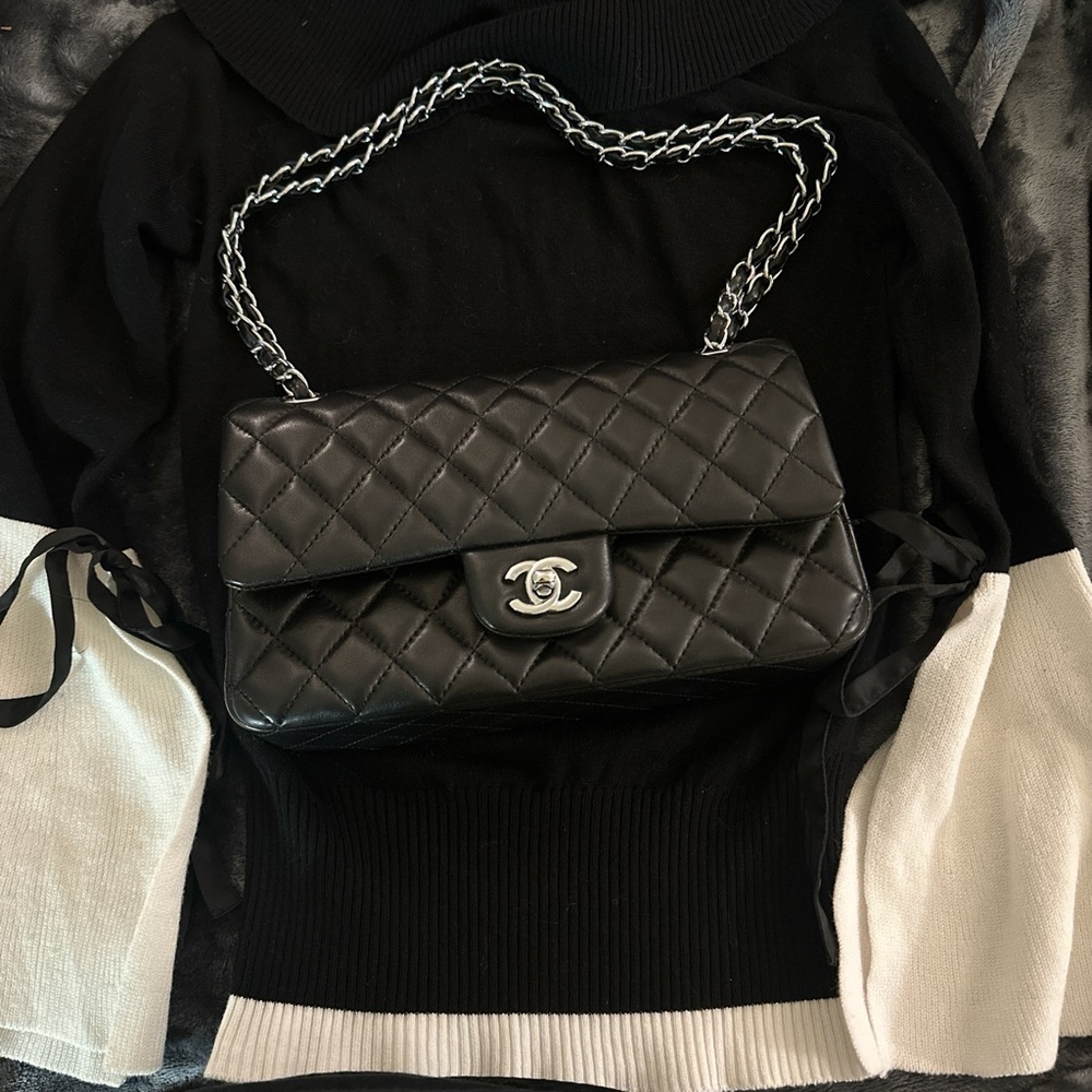 Chanel Black Quilted Shoulder Bag